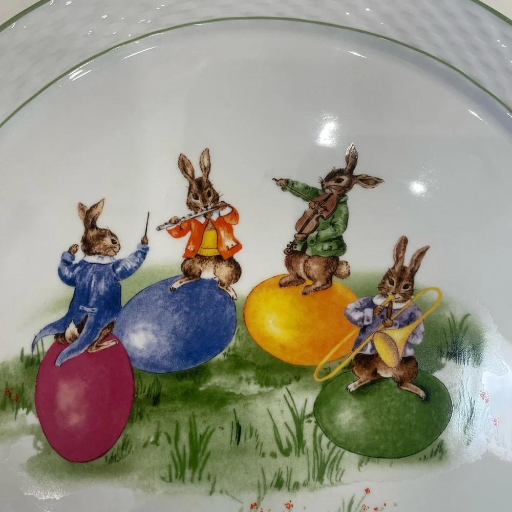 Williams Sonoma Vintage Bunny Band Easter Platter. 13”